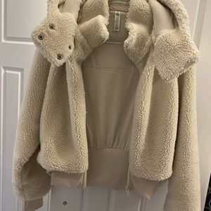 ALO YOGA Foxy Sherpa Jacket (IVORY)(like new)